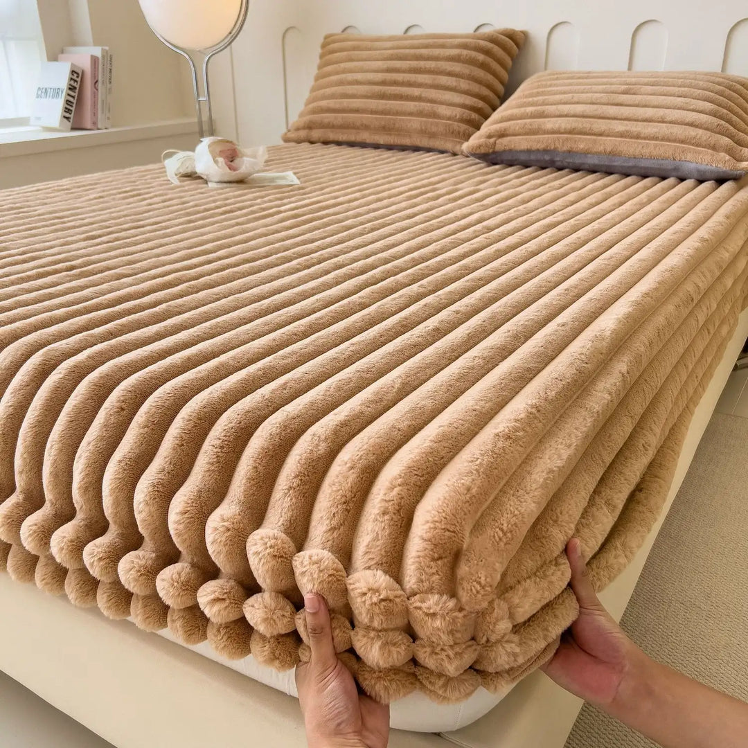 Velvet Ribbed Fitted Bed Sheet with Elastic Edges