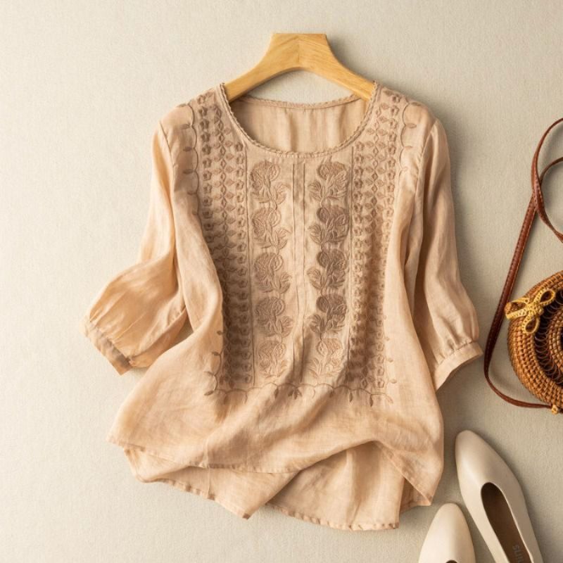Relaxed Embroidered Blouse with Scoop Neckline and Three Quarter Sleeves