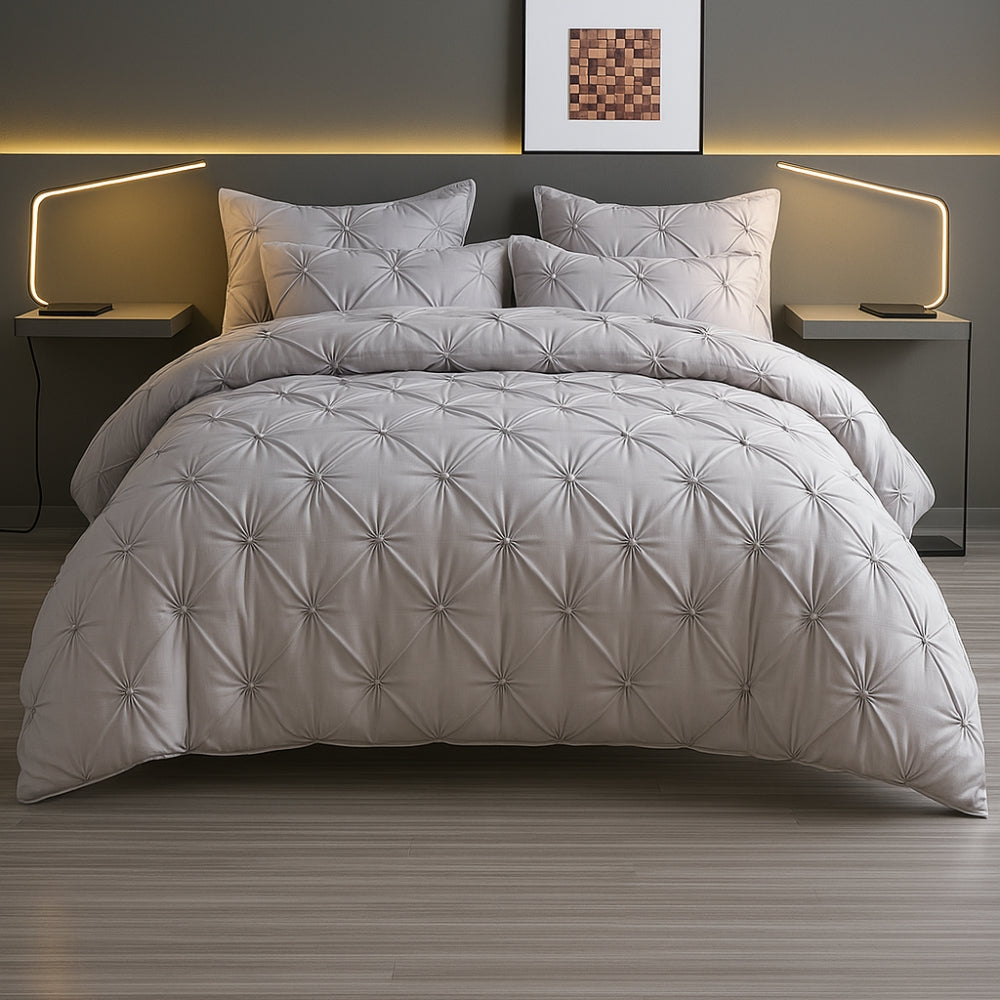 Contemporary Pinch Pleat Duvet Cover Set With Soft Cotton Texture