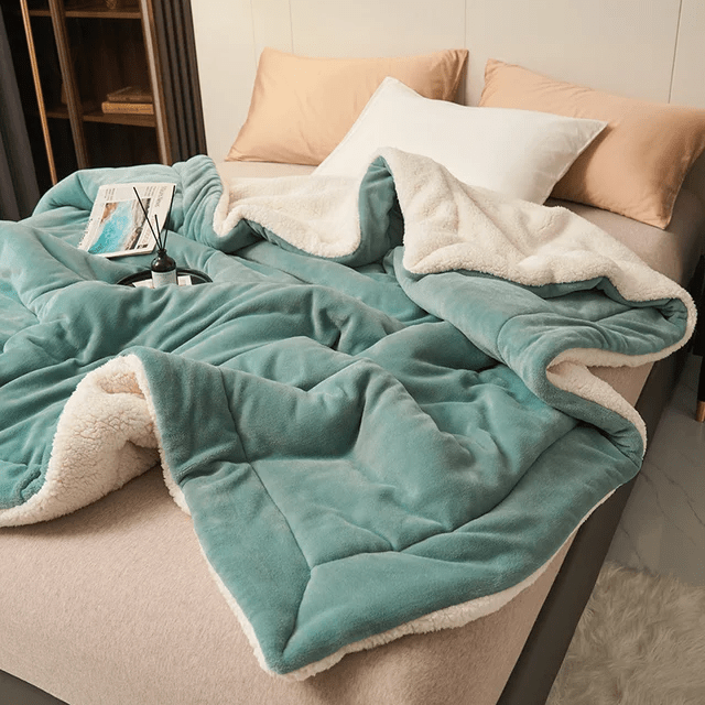 Cozy Fleece Sherpa Throw Blanket With Dual-Sided Plush Design