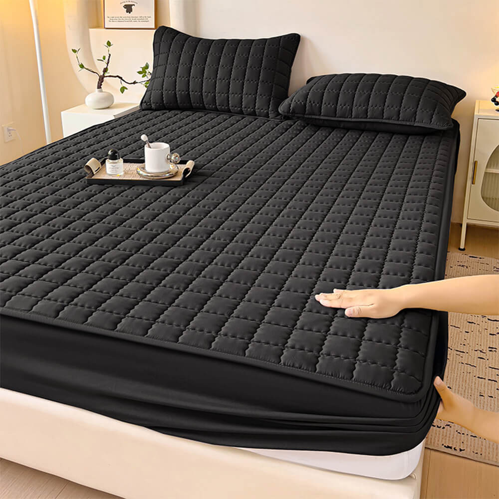 Waterproof Quilted Fitted Sheet With Elasticized Edges