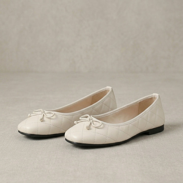 Quilted Ballet Flats with Square Toe and Delicate Bow Detail