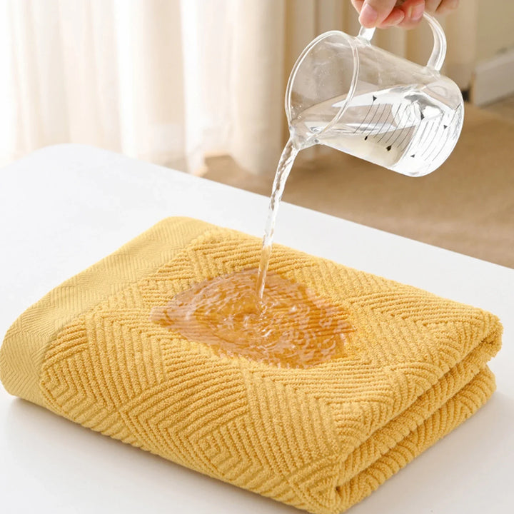 Cotton Textured Bath Towel Set With Geometric Pattern