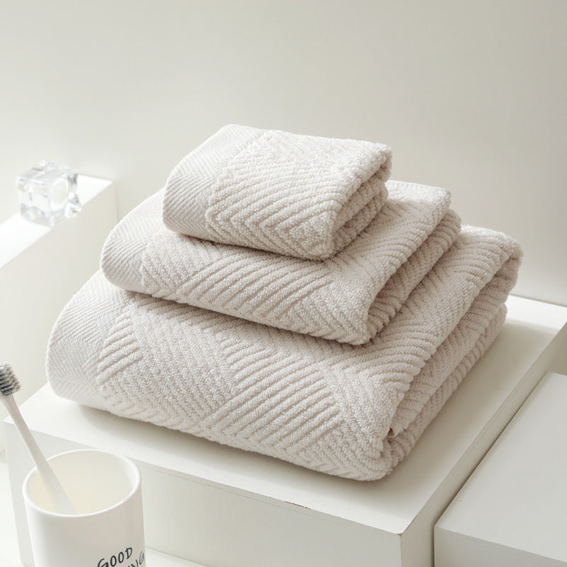 Cotton Textured Bath Towel Set With Geometric Pattern