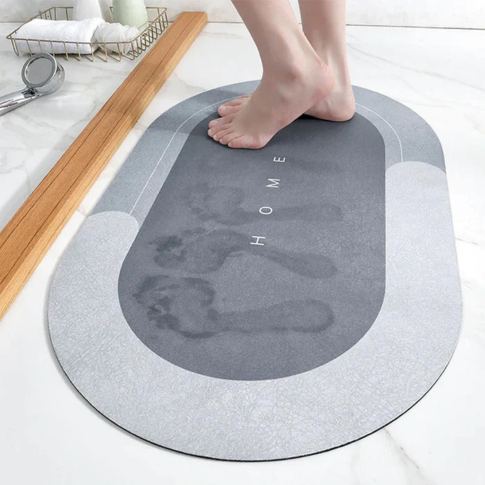 Minimalist Oval Bath Mat With Non-Slip Absorbent Surface