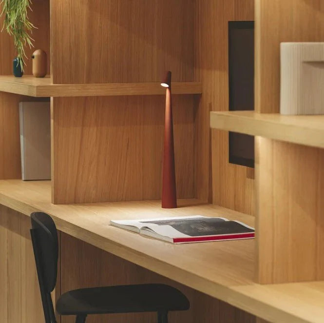 Minimalist Wireless Table Lamp With LED Light
